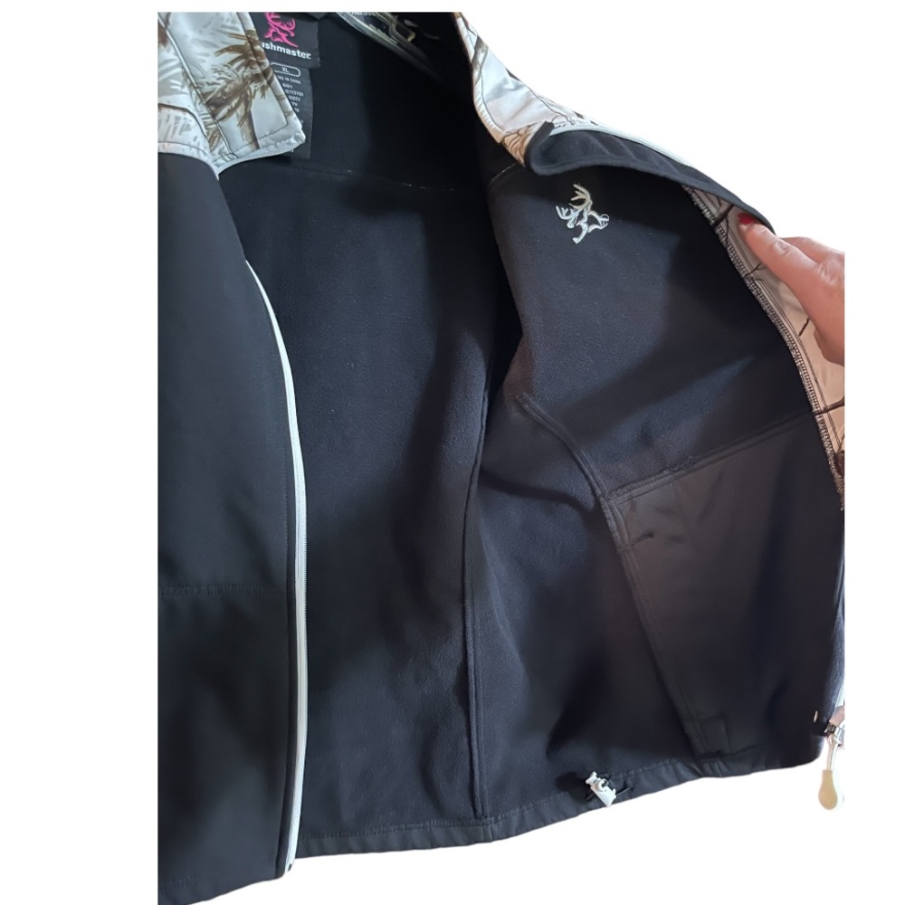 Womens Bushmaster jacket - Picture 4 of 5
